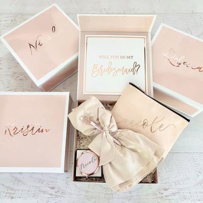 China Recycled Materials Paper Boxes Eco Friendly Custom Wedding Favors Bridesmaid Foldable Paper Gift Box Ribbons Gift Paper Packing Boxes Clothes for sale