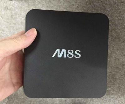 中国 最もよい M8S 2G/8G のデュアル バンド 2.4G/5G wifi のアンドロイド 4.4 の Amlogic S812 TV 箱 OEM ODM 販売のため