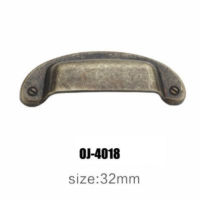 China Modern Classic Zinc Furniture Drawer Handles for sale