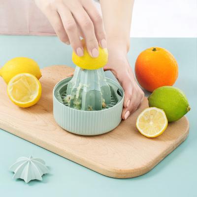 China Viable Manual Fruit Squeezer Hand Squeezer Lemon Squeezer Plastic Kitchen Accessories for sale