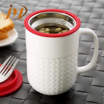 China Sustainable Promotional Tea Infuser Mug , White Porcelain Tea Cup With Silicon Infuser And Lid for sale