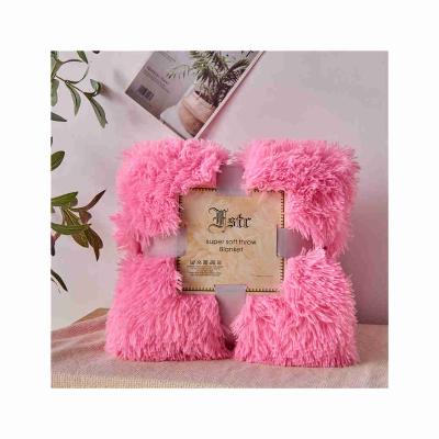 China New Design Synthetic Faux Fur PORTABLE Good Price Super Luxury Soft Fuzzy Throw Blankets Faux Fur Blanket for sale