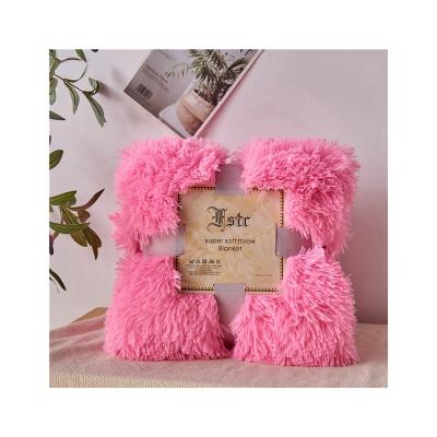 China Good Choice Luxury Velvet Plush Shaggy Faux Fur Oversized Blankets PORTABLE Hot Selling For Winter for sale