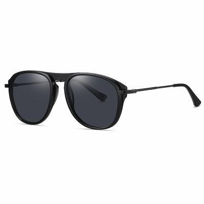 China Protect Eyes Haigfore Polarized Fashion Sunglasses For Men Driving TR90 Temple UV Protection for sale