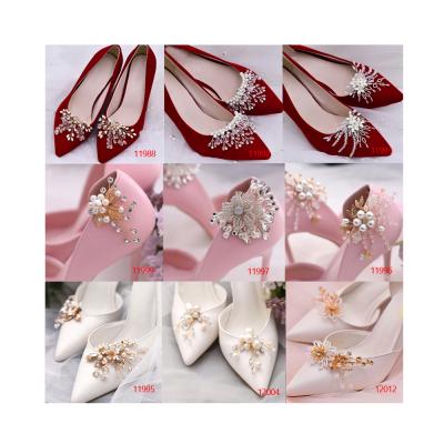 China Hot Sale Meiduo Rhinestone Shoe Buckle Clips For Shoes Buckles Pearl Crystal For Women Wedding Shoe Decorations for sale