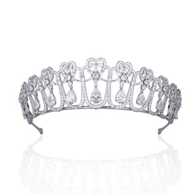 China Meiduo Popular High Quality Royal Bridal Hair Accessories White Zircon Crown Tiara Crystal Crown Headpiece for sale