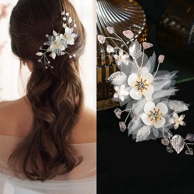 China Bridal Hair Accessories Meiduo Wholesale Rhinestones White Tiara Flower Leaf Hair Clips Bridesmaid Jewelry Accessories Wedding Hair Clip for sale