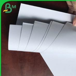 China Folhas sem revestimento do papel do FSC Certificatied 50g 60g Woodfree para fazer o papel do livro à venda