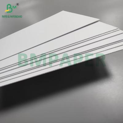 China 1.5MM 3ply White Corrugated Board For Cosmetic Boxes Liner E Flute 69 x 99CM for sale