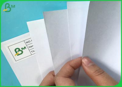 China 70 * 100CM não - ligação sem revestimento branca de ondulação de Papel no empacotamento da resma à venda