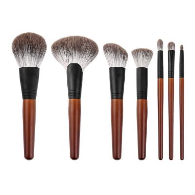 China Angular Blush Wooden Handle Snow Fox Hair Customized Holographic Makeup Brushes Single Contour Makeup Brush Pro Makeup Brush 2022 for sale