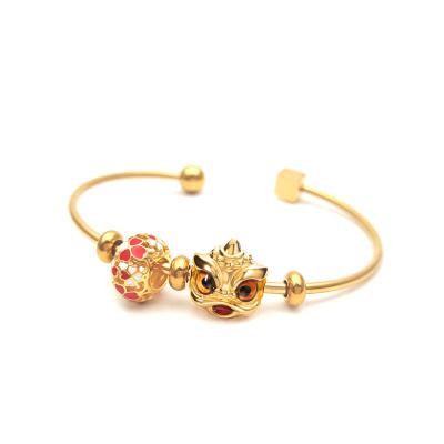 China Fashion classic handwork CLASSIC hot selling lucky lion symbolizes the blessing of the soul men and women can wear silver bracelets for sale