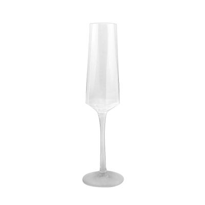 China Highly transparent hand-blown champagne glass lead-free crystal glass can be customized for sale