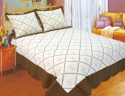 China Embroidered Quilts Solid With Brown Border , Quick Drying Double Quilt Cover Set for sale