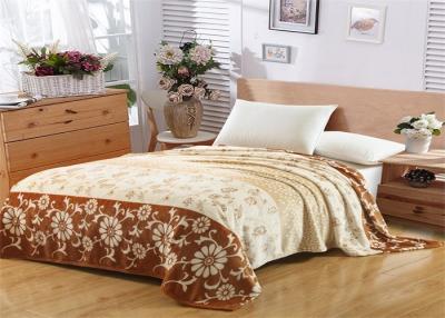 China Floral Pattern Flannel Fleece Blanket Single Layer With Machine Made Fold Border 1cm Technics for sale