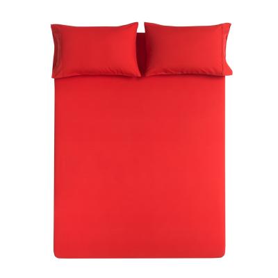 China Bright Red 3 Piece Bedding Set No Bleaching With 50x70cm Pillow Case for sale