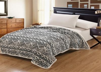 China Grey Color Coral Throw Blanket Oblong Shaped With 1cm Or 5cm Folded Border Stitch for sale