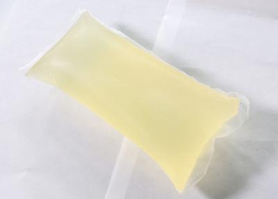 中国 95% Transparency APAO Hot Melt Adhesive High Creep Resistance Bonding 販売のため