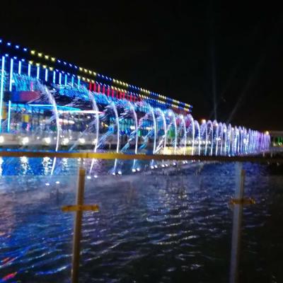 China Farbenfrohe Musik tanzende Brunnenprojekt mit LED-Licht Performance zu verkaufen