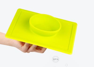 China Easy Cleaning Silicone Pet Bowl Suction To Table 26.5 * 22.5 * 5.0cm for sale