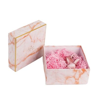 China Popular Products Economical Custom Design Luxury Wedding Favors Packaging Box with Bags for sale