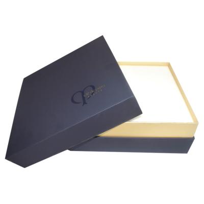 China Custom Luxury Large Clothes Packaging Boxes Black Matte Black White Luxury Retail Garment Clothing Package Gif Box For Gift Sets for sale