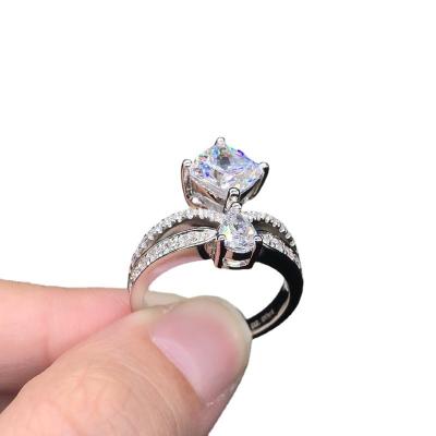 China Beautiful designer 2 carat DIY moissanite diamond ring 18k white gold environment friendly wedding ring for sale