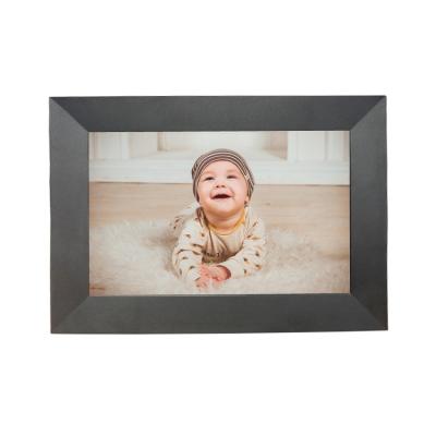 China Wifi OEM mini 8 inch lcd photo frame family wifi 10 inch wall frame NFT plastic picture show digital photo frame for sale