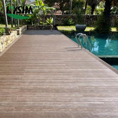 China Modern wood plastic composite flooring gray embossed wpc decking for sale