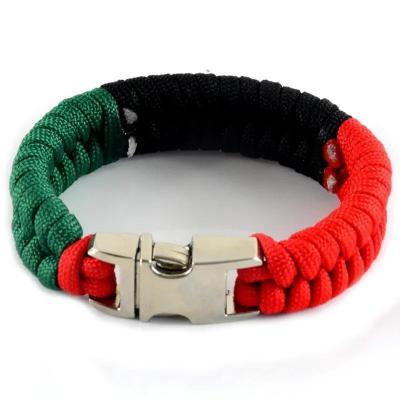 China Más de 200 colores Hombres hechos a mano Fijación de metal Paracord Brazalete Cuerdas de nylon Brazalete de supervivencia en venta