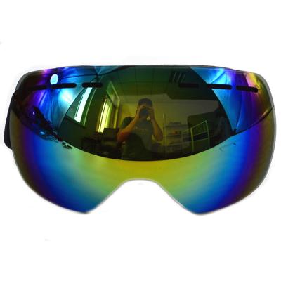 Chine Lunettes de soleil de sport en plein air personnalisées Garantie de 30 jours pour les lunettes antibrouillard à double couche à vendre