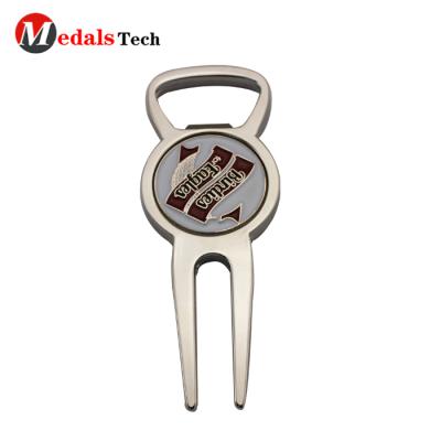 China Golf Digging Tool Amazon Hot Sale Customized Metal Golf Digging Tool Silver Zinc Alloy Bottle Opener for sale