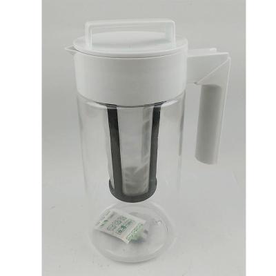 China Eco Friendly Glass Water Bottle With Infuser And Tea Strainer 900ml 1300ml 1800ml for sale