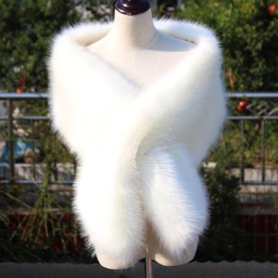 China Large Faux Raccoon Fur New Fox Fur Cape Winter Faux Fur Cape Wedding Dress Imitation Raccoon Fur Dress Dress for sale