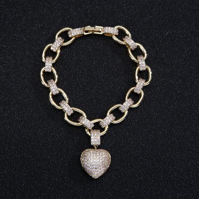 China Long Color Keeping High Quality Luxury Heart Women Bracelet Love Pendant Bracelet for sale