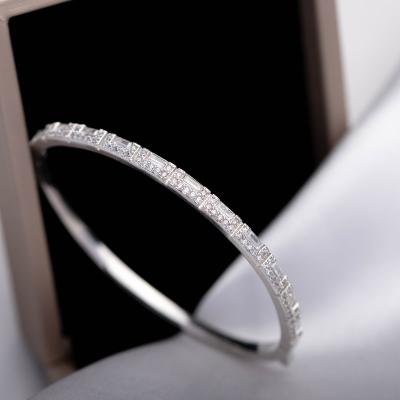 China Newest Design Trendy Women Jewelry Shining CZ Bangle Bracelet Bangles For Ladies Gifts 2021 for sale