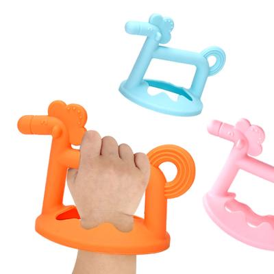 China Toy New Baby Teether Soft Bracelets, Baby Molar Sticks Baby Toys Silicone Molar Teether Manufacturers for sale