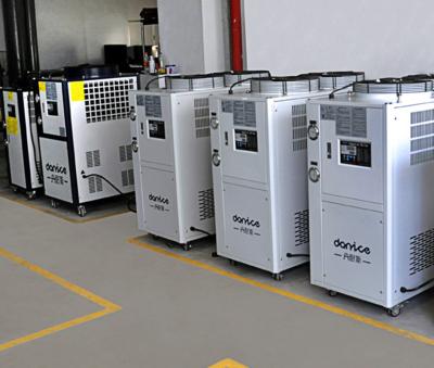 China Building material shops china manufacturer food grade r404a cooling industrial water chiller with long life for sale