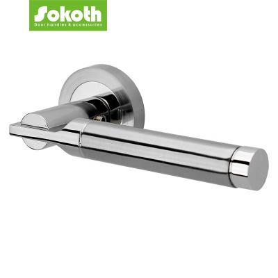 China Good Plating UK Market Interior Bathroom Door Handle Lever for sale