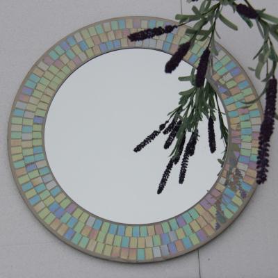 China Art Decor Luxury Iridescent Pearl White Mosaic Wall Mirror for Home Decoration 40cm for sale