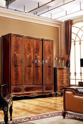 China Solid Wood Veneer Classic 4 Door Antique Luxury Wooden Wardrobe for sale