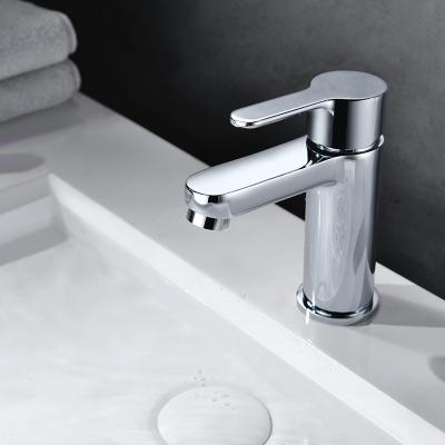 China Contemporary Square Water Saving Faucet Mixer Tap Bathroom Sink Hotel Brass Basin Faucet for sale