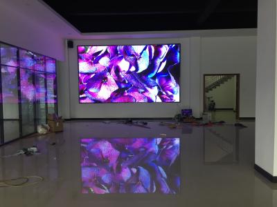 Cina La video parete 3840HZ di P1.25 HD LED ha condotto lo schermo di visualizzazione 600cd/Sqm locativo in vendita