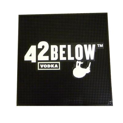 China Sustainable beer promotion customized soft rubber backed beer mat bar mat ruber service bar office mat for sale