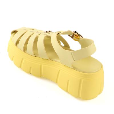 China Fashion Trend Summer Beach Outdoor Wholesale Breathable Casual Flat Luxury Sandals for sale