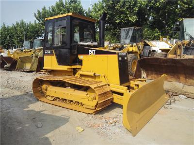 China pequeña transmisión usada cuchilla del CAT D4C S/N 8EL00159 Powershift de las niveladoras 1.7cbm en venta