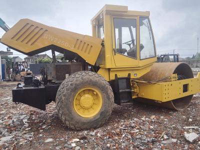 China BOMAG BW225D-3 verwendete Bodenverdichter, einzelne Trommel-Vibrationswalze Deutz-Maschine 147kw zu verkaufen