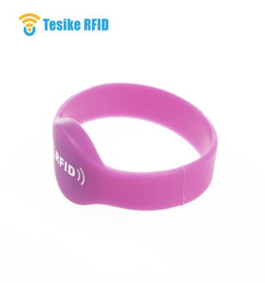 China Waterproof NFC Chip RFID Wristband Wristband New Product Waterproof/Waterproof 13.56mh F1108 for sale