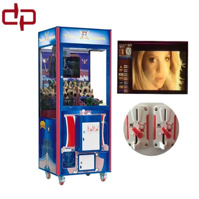 China Heat-tempered glass ; Customized mini pc amusement park game claw game/doll catching machine/cheap electronic games for sale for sale