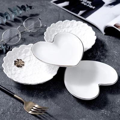 China Nordic Style Ceramic Crafts Jewelry Tray Heart Shaped Clover Jewelry Dish for sale